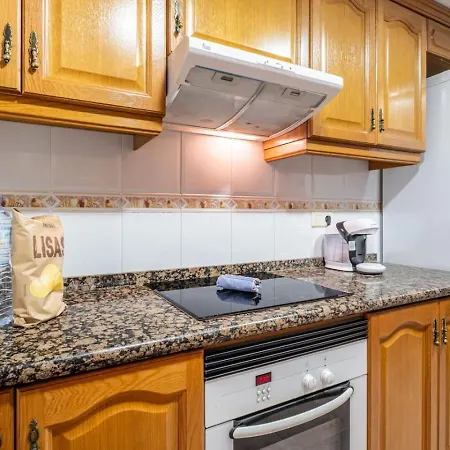 & Pool - Modern Flat Near The Port With Parking Apartment *