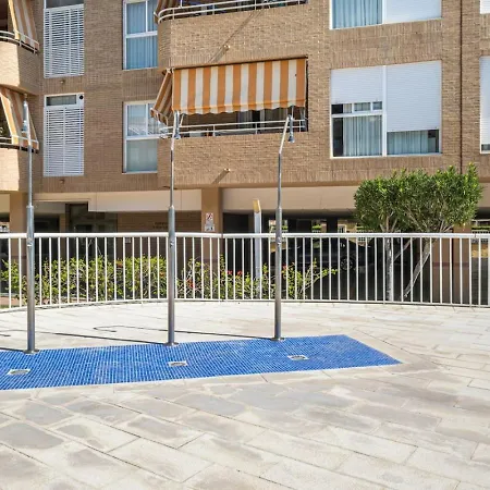 Apartment & Pool - Modern Flat Near The Port With Parking *
